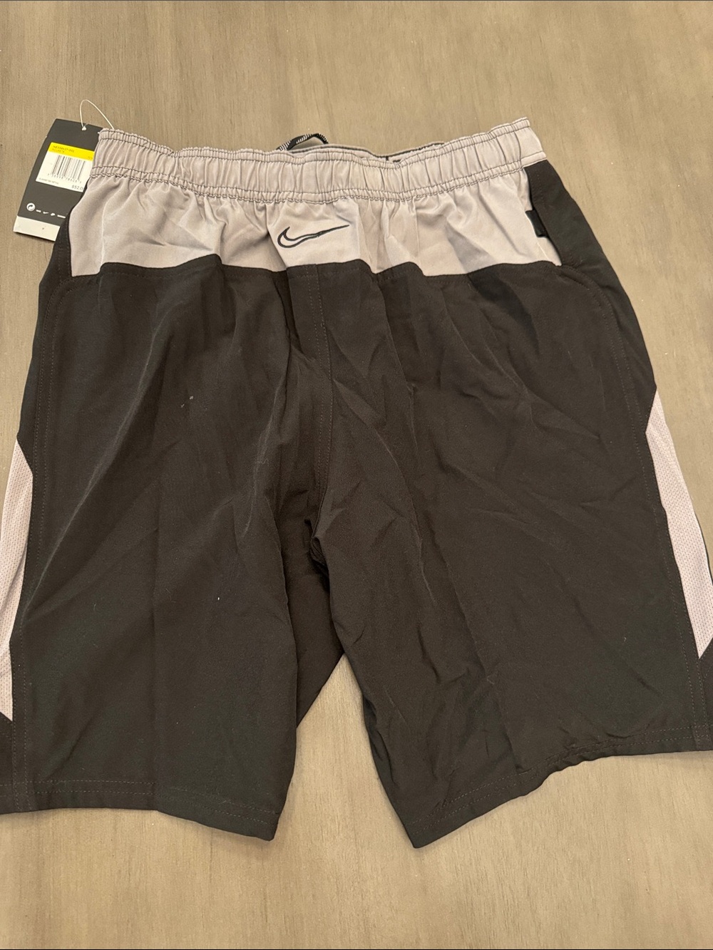 Nike Black Shorts with Light Gray Panels - Picture 4 of 4